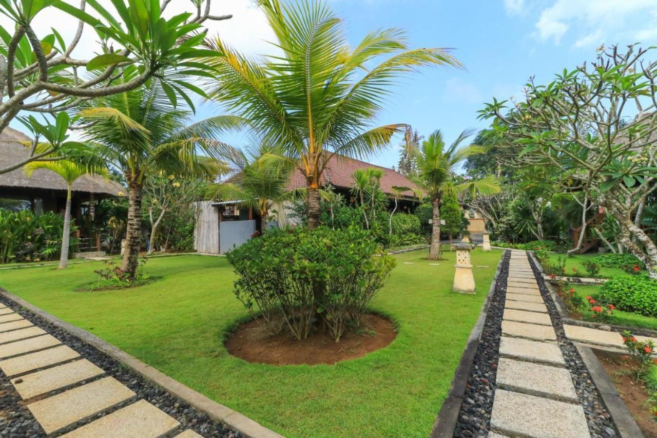 Koji Garden Huts Hotel Nusa Lembongan  Exterior photo