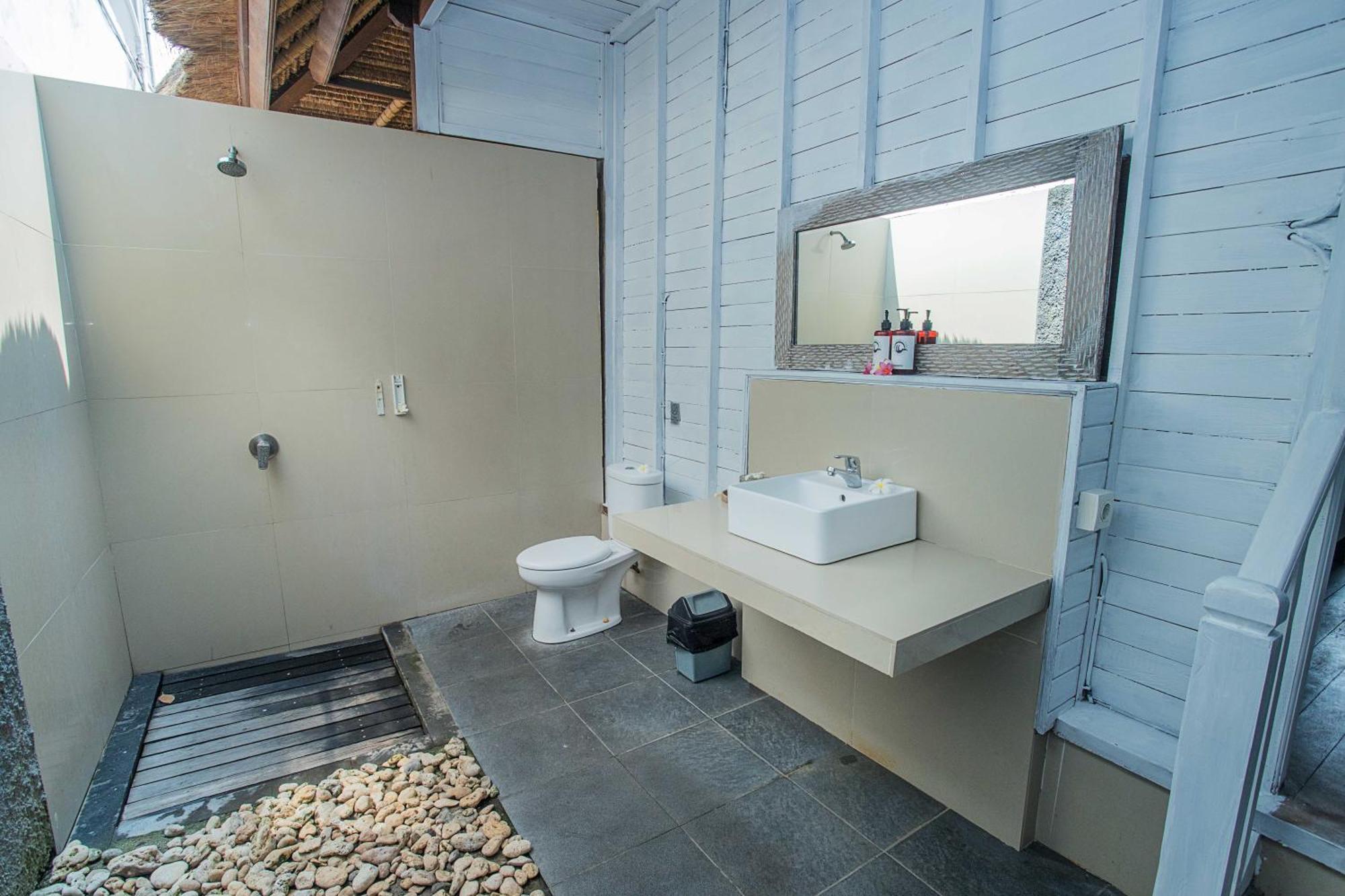 Koji Garden Huts Hotel Nusa Lembongan  Exterior photo